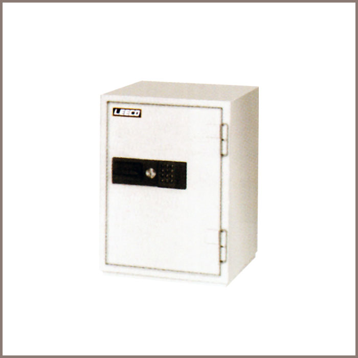 CSGL-71E: 610Wx630Dx910H, NET WT. : 241 Kgs. CAPACITY : 115 Liters ACCESSORIES : 1 Drawers with key, 1 Shelf JIS FIRE RATING : 2 Hrs.