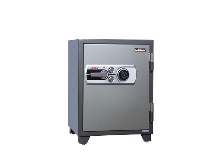 700T Dial Combination Lock Fire Resistant Safe 155kgs, 1 shelves and 1 drawer with key. Fire Resistant rate: 1010ºc/2Hour (W590xD600xH765mm). Brand: LEECO. Made in Thailand
